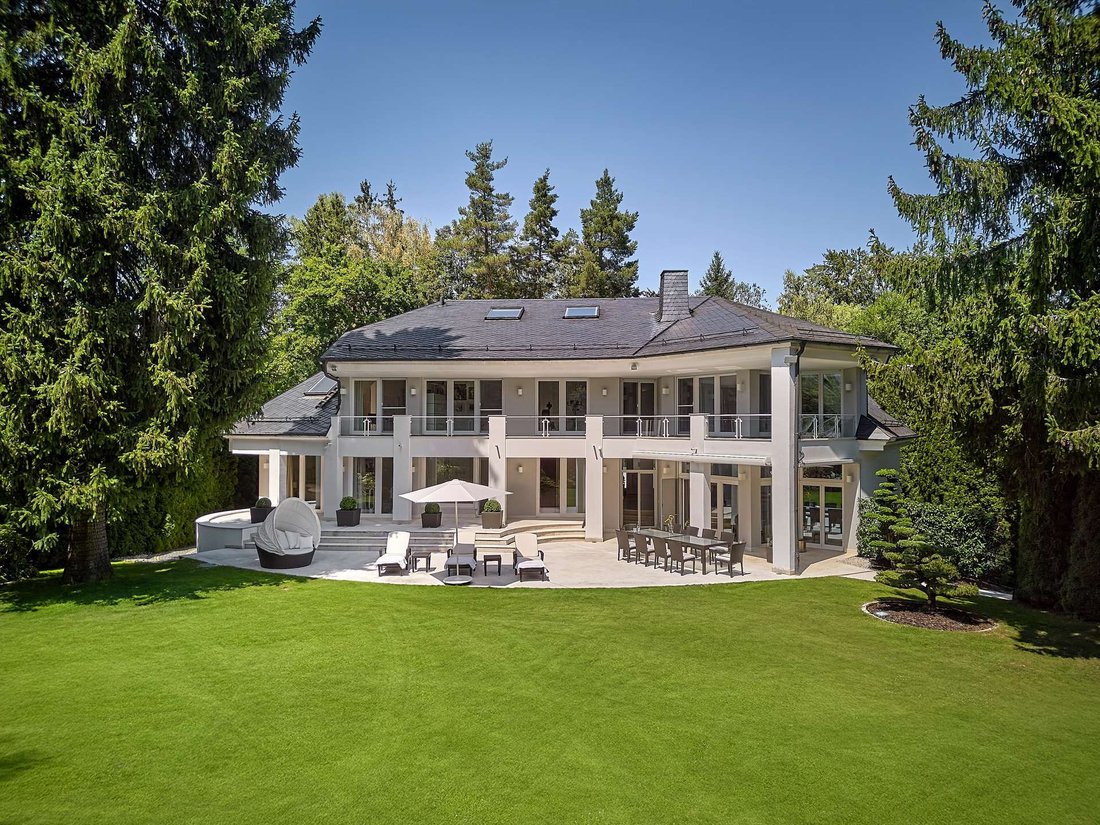Villa à Vaterstetten, Bavière, Allemagne 1 - 18740467