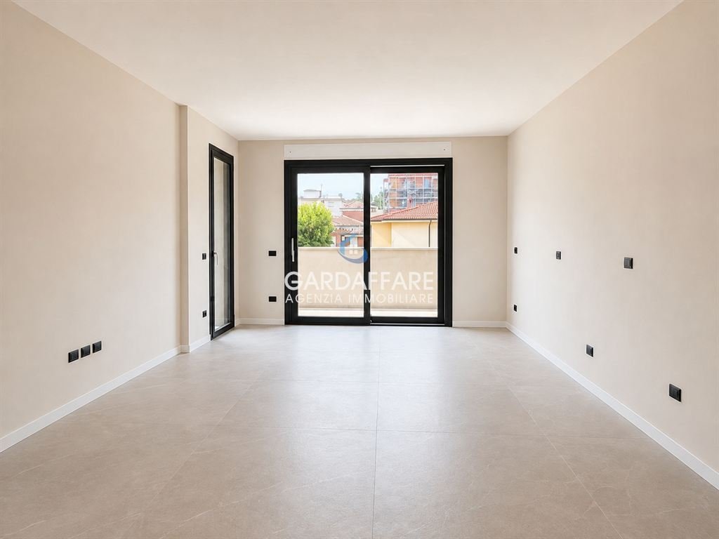 Penthouse in Desenzano Centro, Desenzano del Garda, Lombardy 1 - 17334227