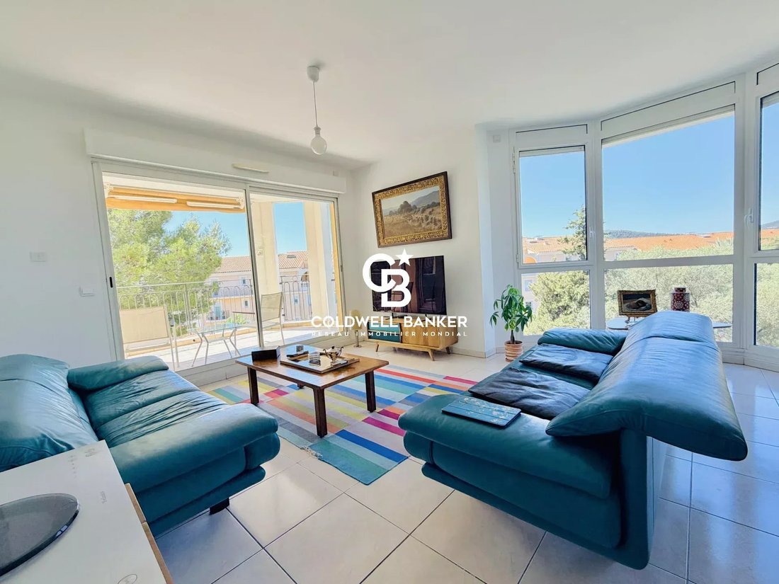 Appartement à Hyères, Provence-Alpes-Côte d'Azur, France 2 - 18448128