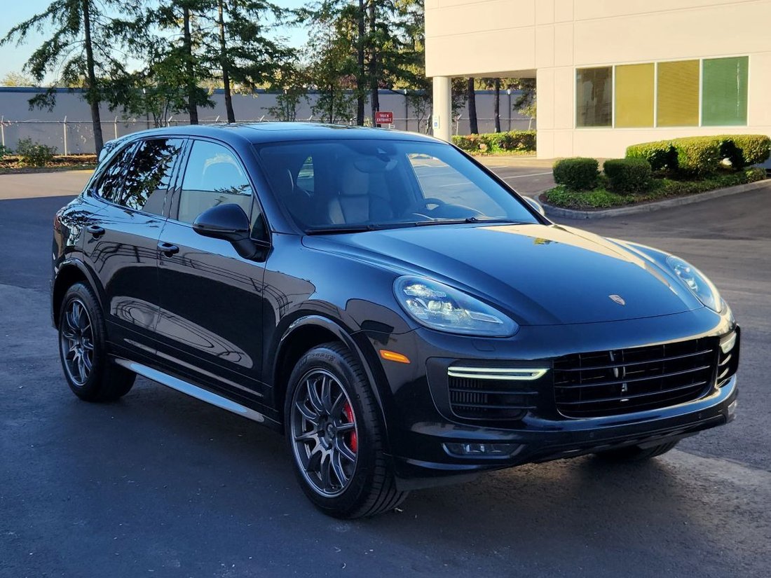 Suv in Kent, WA, United States 5 - 18745568