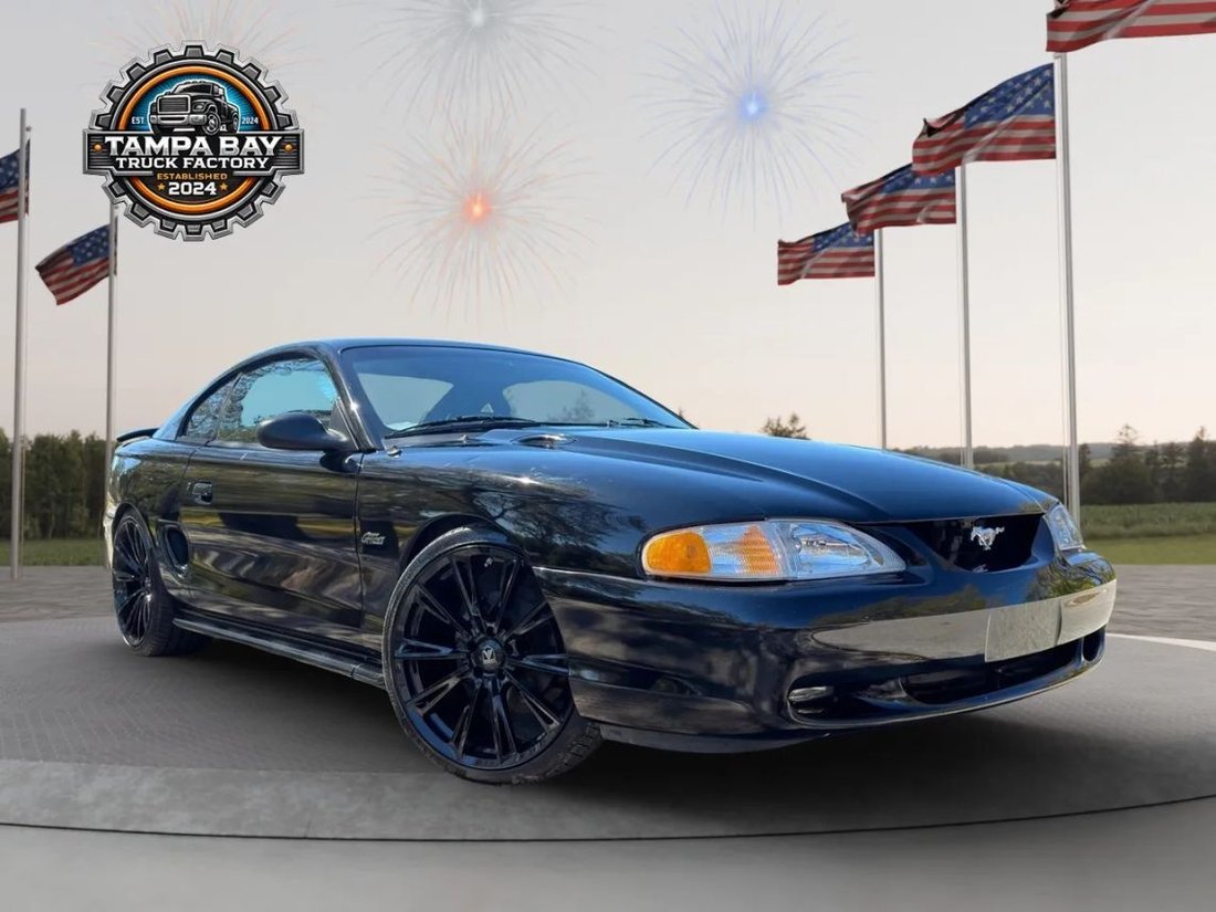 Coupe in Tampa, FL, United States 4 - 16909854