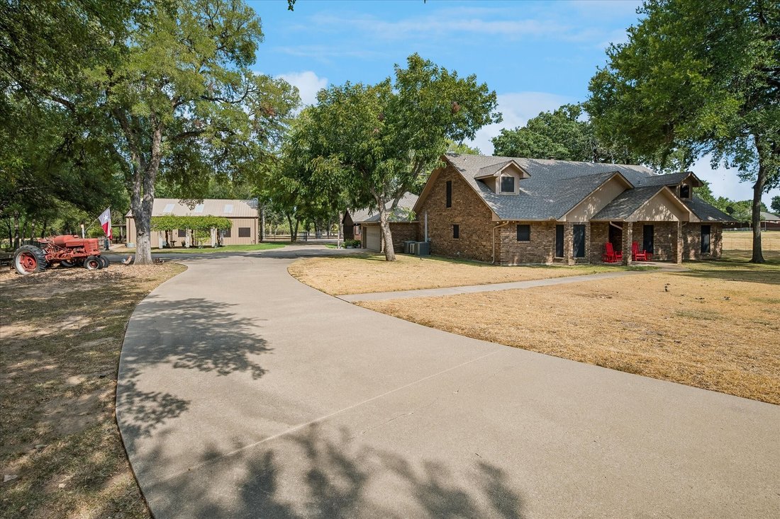 House in Arlington, Texas, United States 2 - 17104532