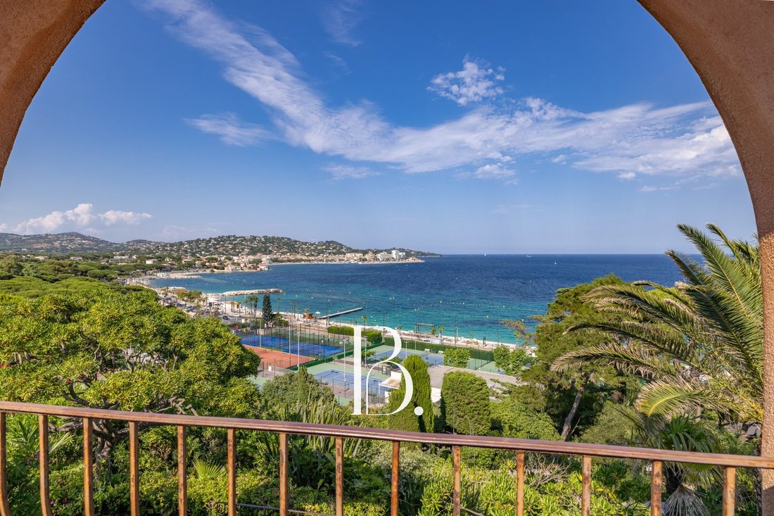 Villa in Nartelle-Noyer-Bellevue-bd des Sardinaux, Sainte-Maxime, France 3 - 18186952