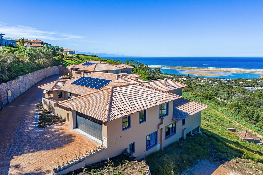 Apartment in Plettenberg Bay, Western Cape, South Africa 1 - 18742135