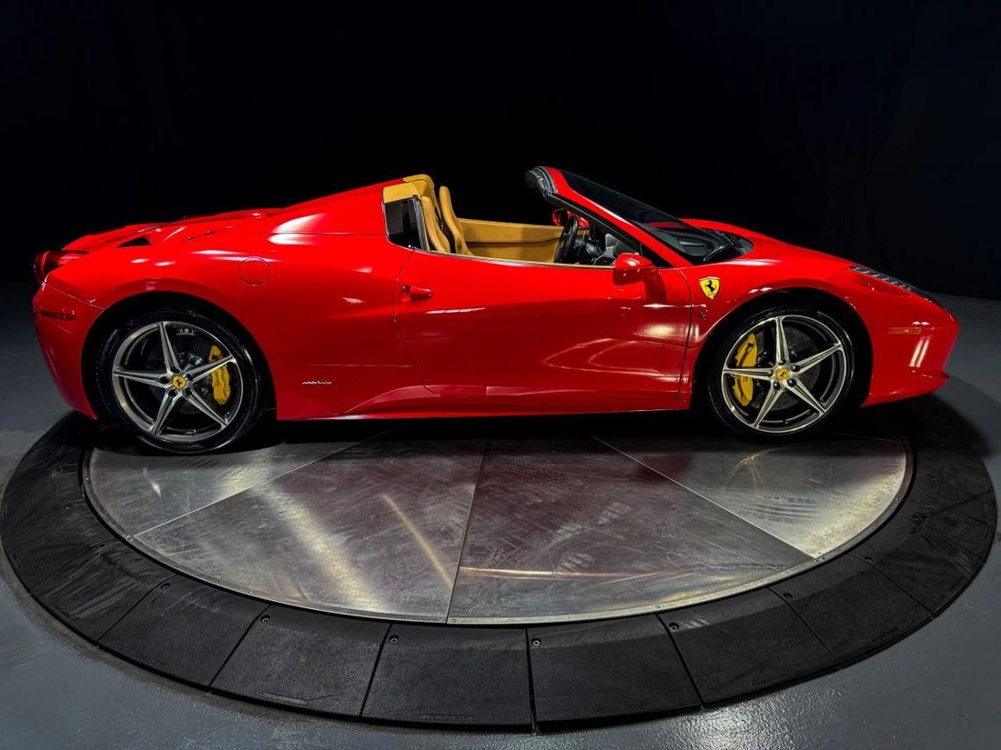 Cabriolet in Boca Raton, FL, United States 1 - 18745729
