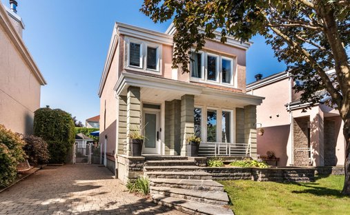 Haus in Longueuil, Québec, Kanada 1