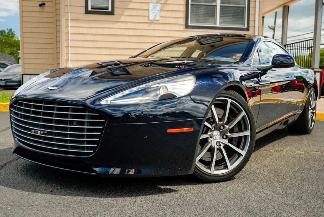 Sedan in Atlantic Highlands, NJ, United States 2 - 18039198