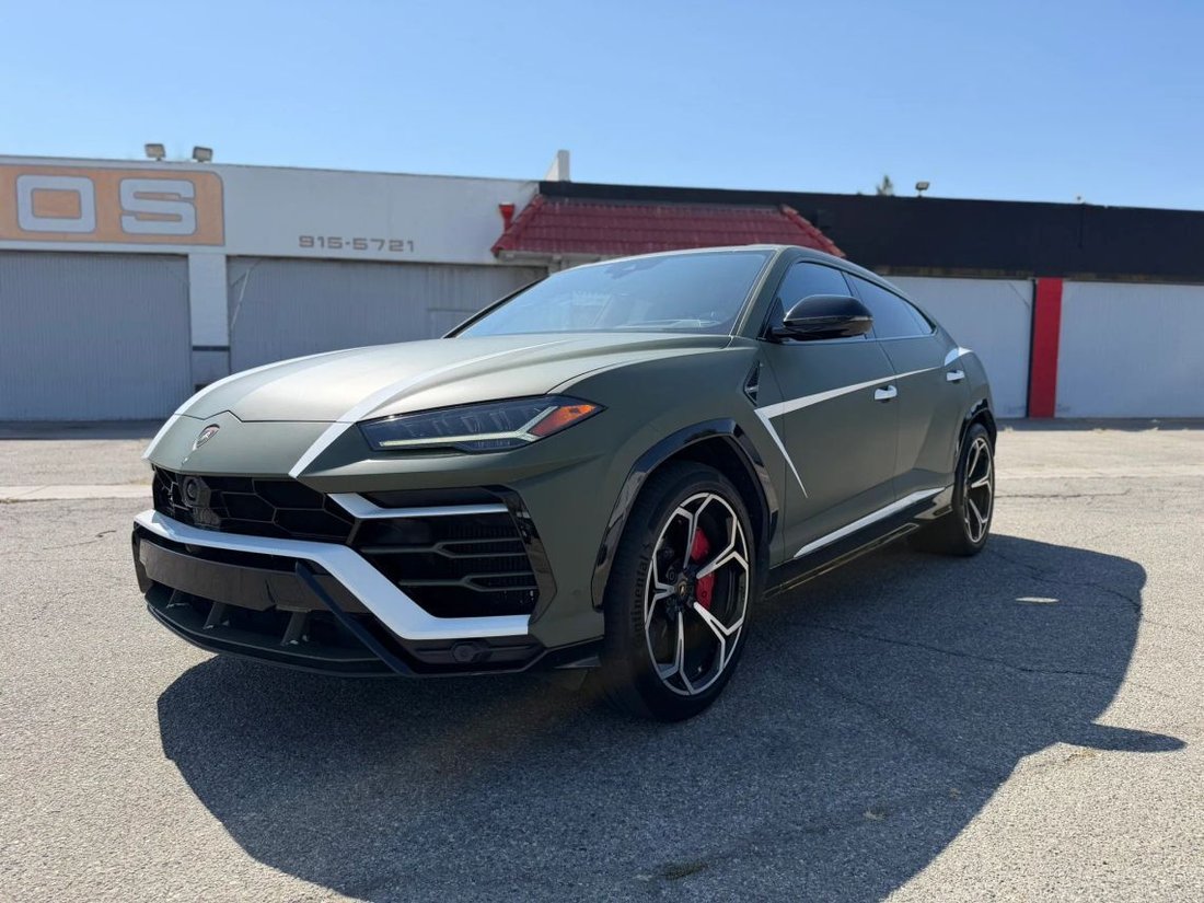Suv in Azusa, CA, United States 4 - 18745442
