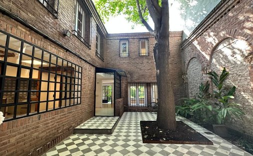 House in Buenos Aires, Buenos Aires, Argentina 1