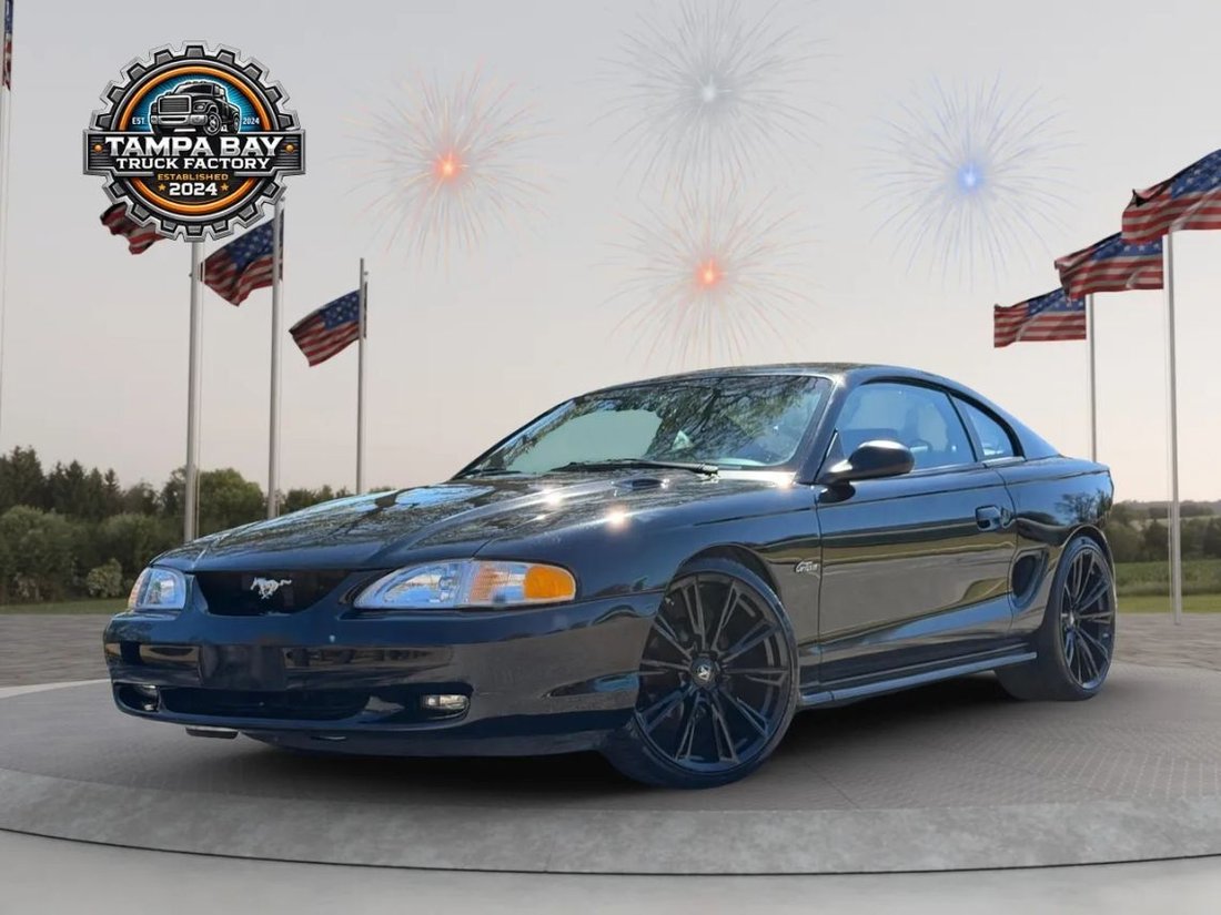 Coupe in Tampa, FL, United States 3 - 16909854