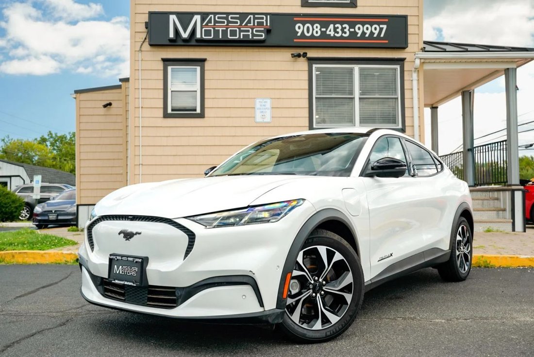Suv in Atlantic Highlands, NJ, United States 1 - 18745792