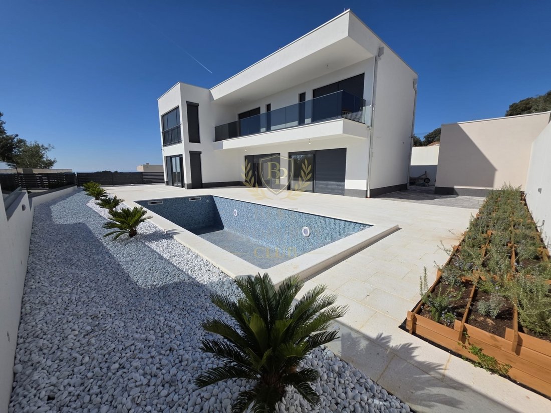 Villa à Vinišće, Split-Dalmatie, Croatie 3 - 18745062
