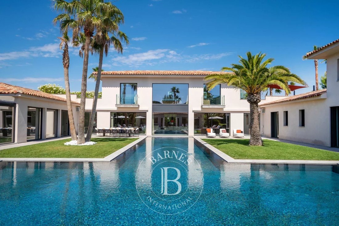 Villa en Zone Est Diffuse, San Tropez, Francia 5 - 18745225