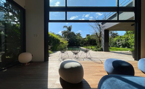 House in Béccar, Buenos Aires Province, Argentina 1