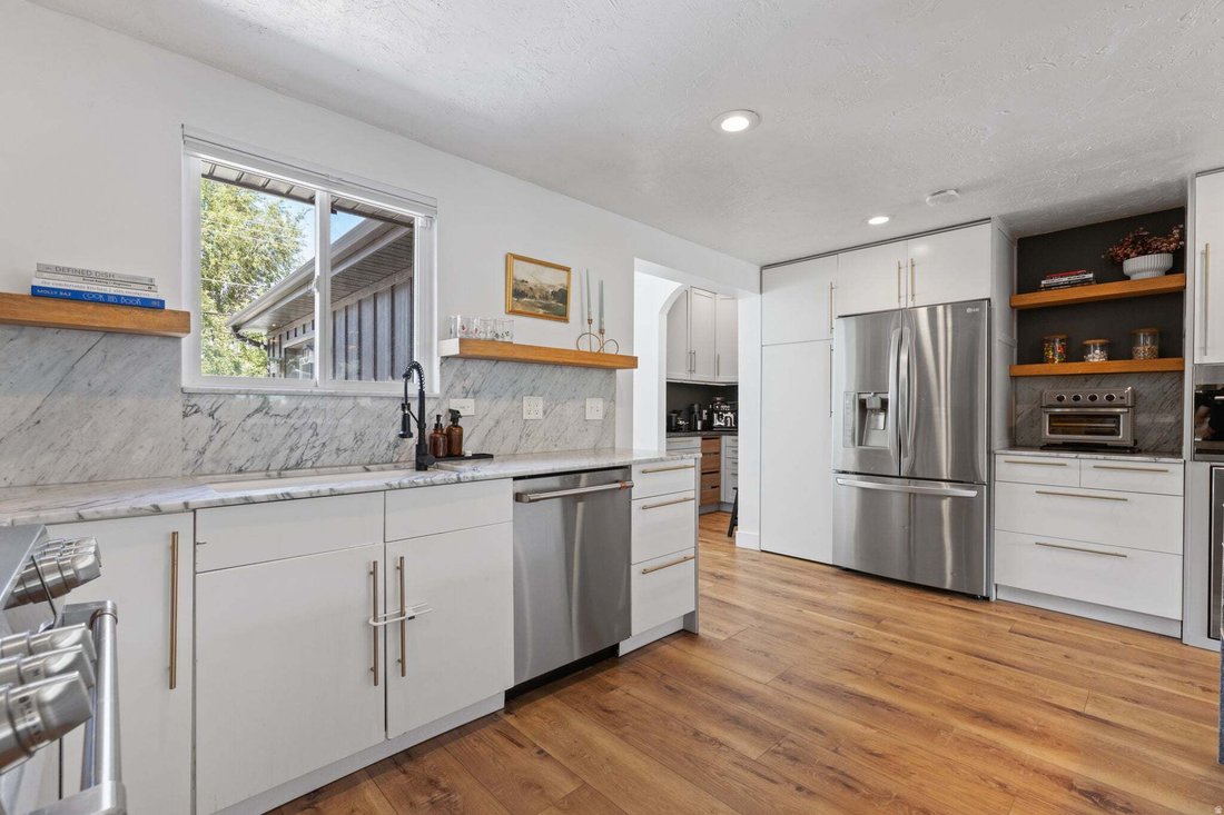 Casa a Cottonwood Heights, Utah, Stati Uniti 5 - 18743090