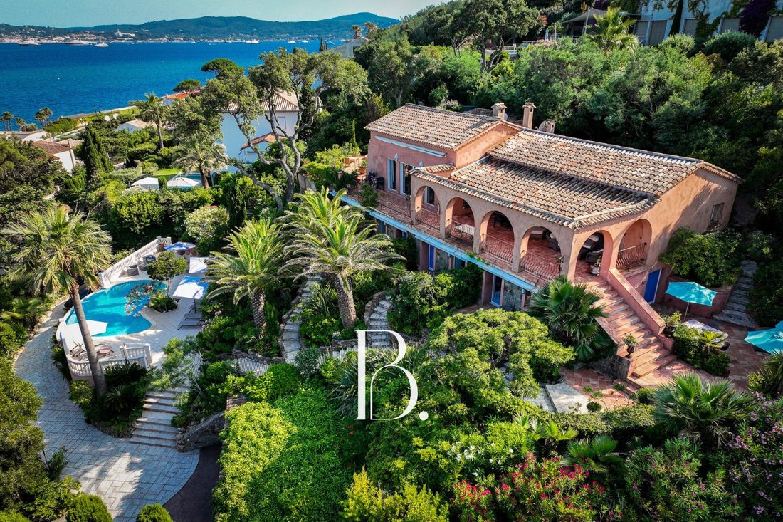 Villa in Nartelle-Noyer-Bellevue-bd des Sardinaux, Sainte-Maxime, France 1 - 18186952
