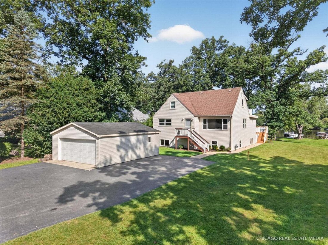 House in Cary, Illinois, United States 1 - 18741241