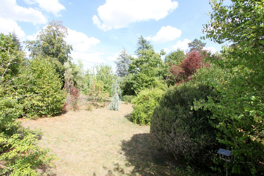 House in Nord, Parmain, France 3 - 18745135