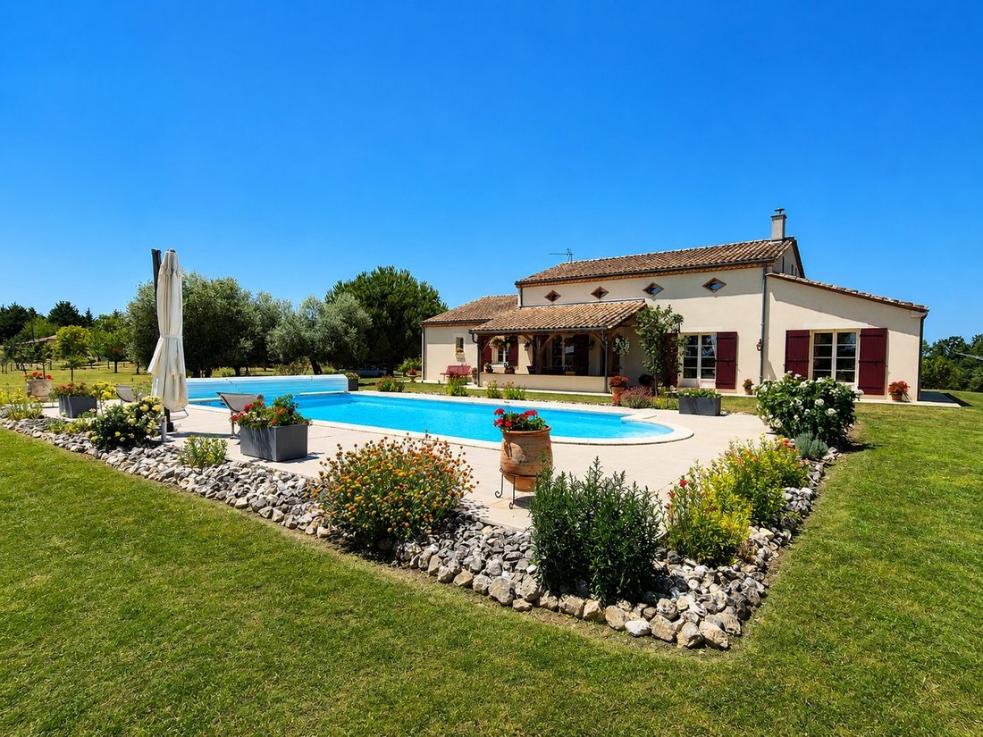 Maison à Saint-Colomb-de-Lauzun, Nouvelle-Aquitaine, France 1 - 18570401