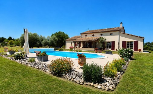 Haus in Sankt-Kolumban-de-Lauzun, Neu-Aquitanien, Frankreich 1