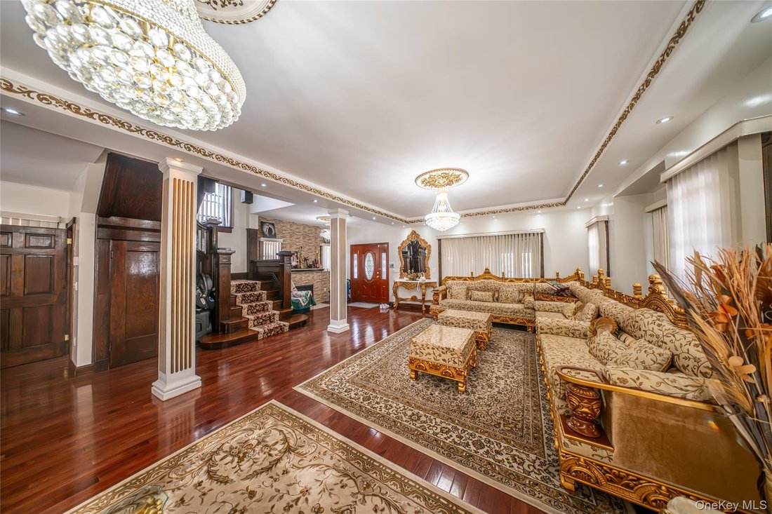 House in New York, New York, United States 4 - 18743036