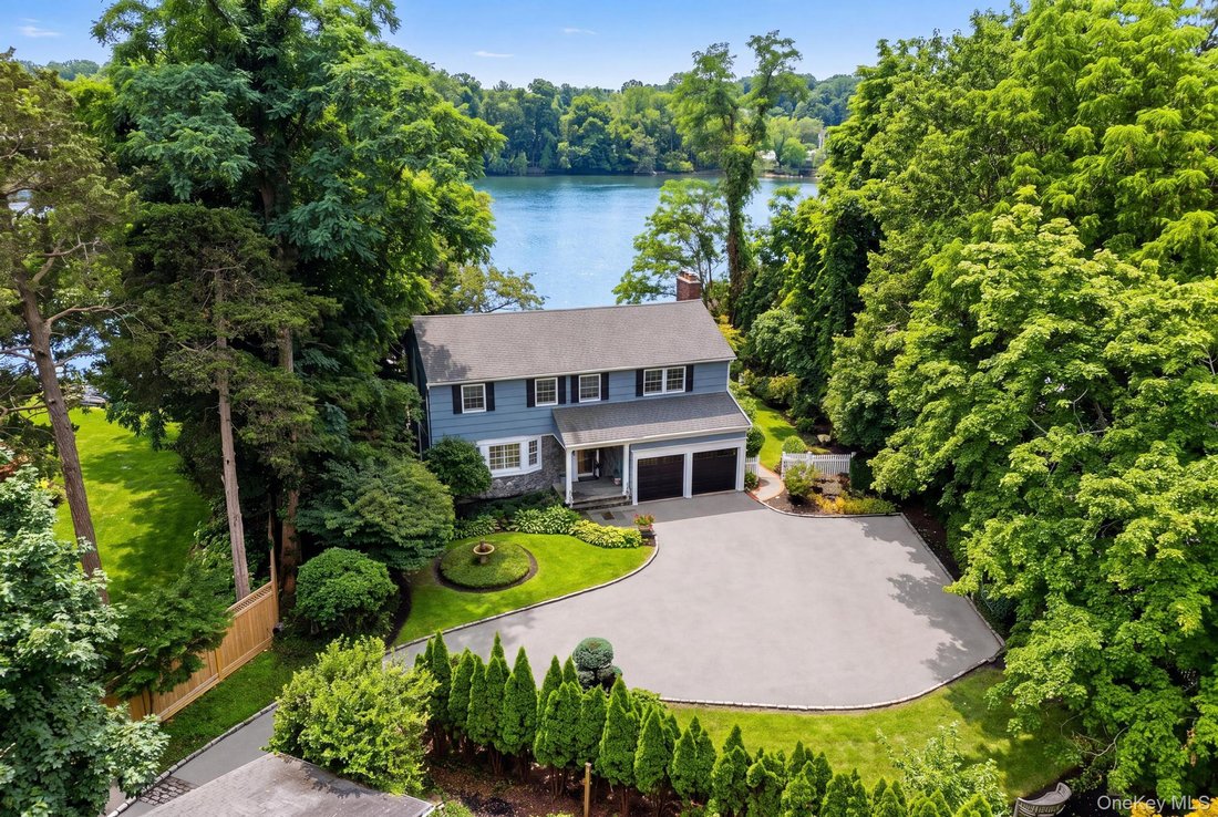 Casa a Centerport, New York, Stati Uniti 1 - 18743053