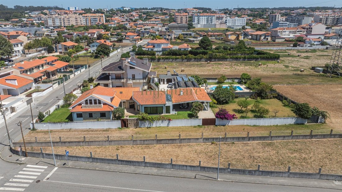 Casa a Esmoriz, Distretto di Aveiro, Portogallo 1 - 18744037