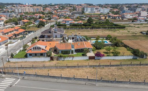 House in Esmoriz, Aveiro District, Portugal 1