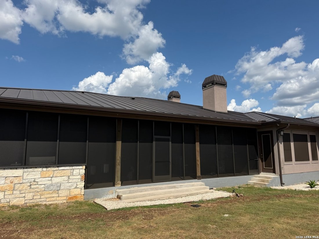 House in New Braunfels, Texas, United States 2 - 18745904