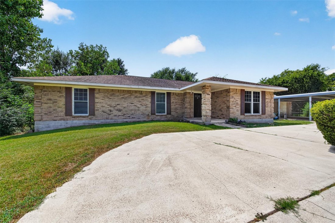 Casa a Santa Fe, Texas, Stati Uniti 1 - 18744325