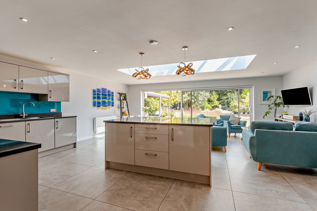 Haus in Bicknacre, England 3 - 18740812