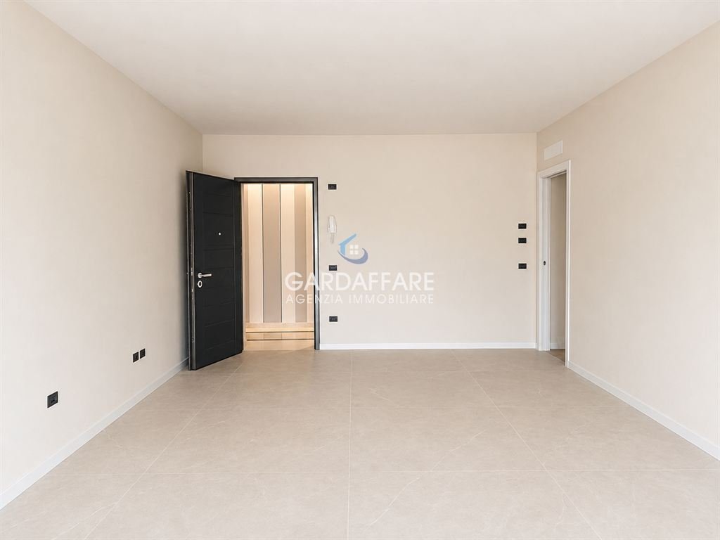 Penthouse in Desenzano Centro, Desenzano del Garda, Lombardy 3 - 17334227