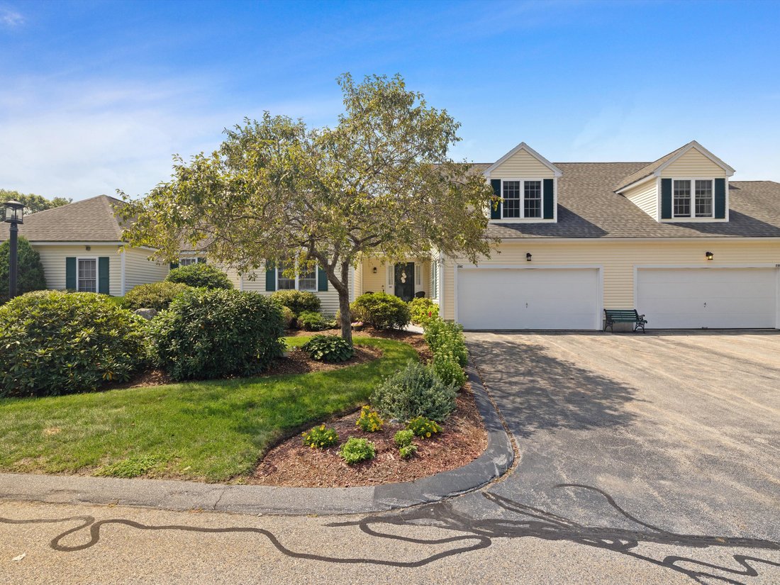 Condo in Sutton, Massachusetts, United States 1 - 18740031