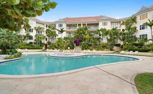 Condo in Nassau, New Providence, The Bahamas 1