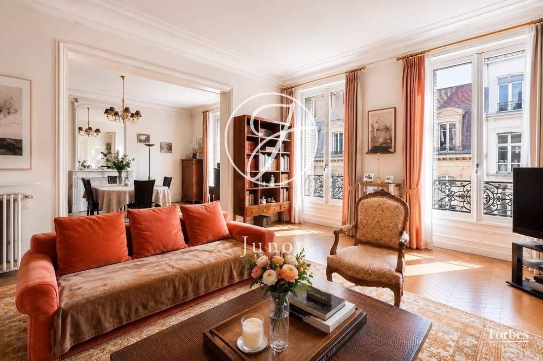 Appartamento a Mairie, Paris 8e Arrondissement, Parigi 1 - 18741768