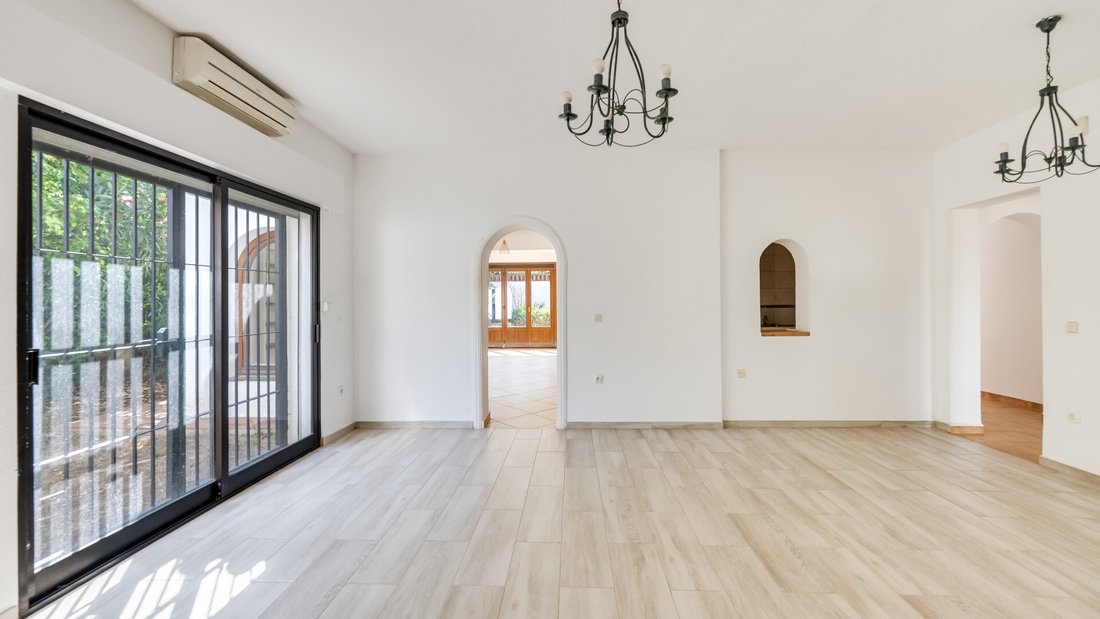 Villa in Elviria-Cabopino, Marbella, Spanien 4 - 18742825