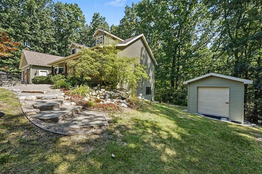 House in Comstock Park, Michigan, United States 5 - 18425236