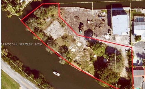 Land in Dania Beach, Florida, Vereinigte Staaten 1