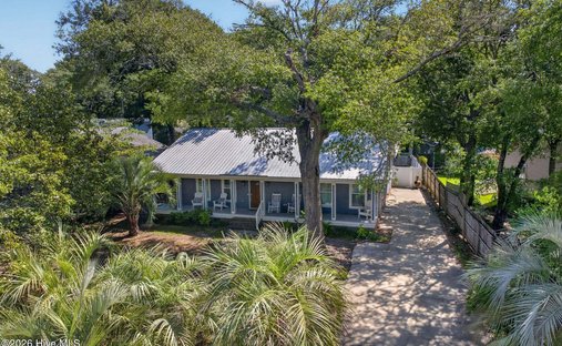 House in Oak Island, North Carolina, United States 1