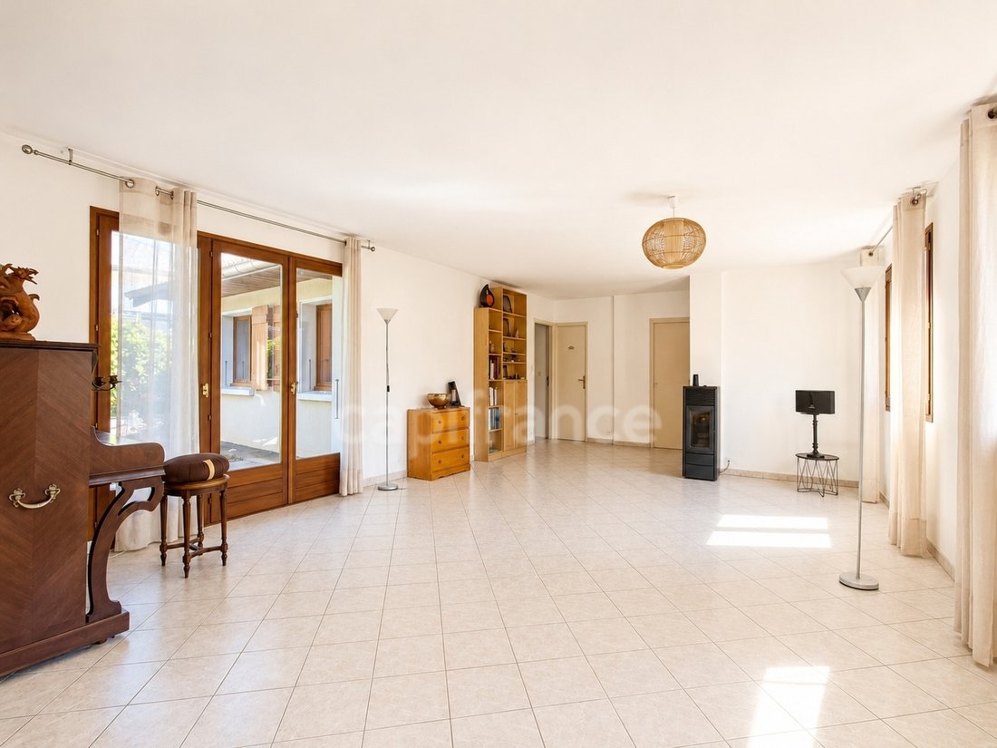 Maison à Challes-les-Eaux, Auvergne-Rhône-Alpes, France 4 - 18719726