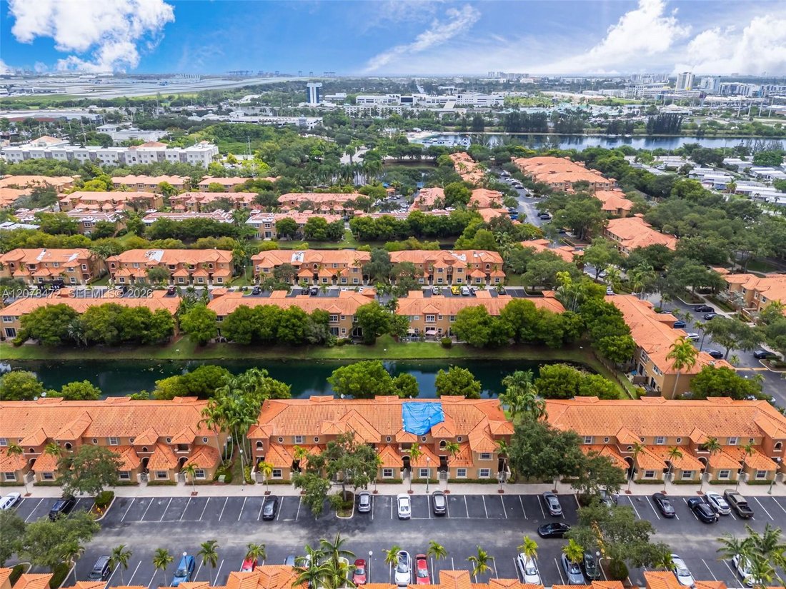 Haus in Dania Beach, Florida, Vereinigte Staaten 2 - 18744889