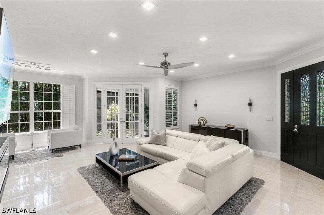 Condo in Naples, Florida, United States 4 - 18742752