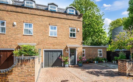 Haus in Ost Ewell, Epsom and Ewell, England 1
