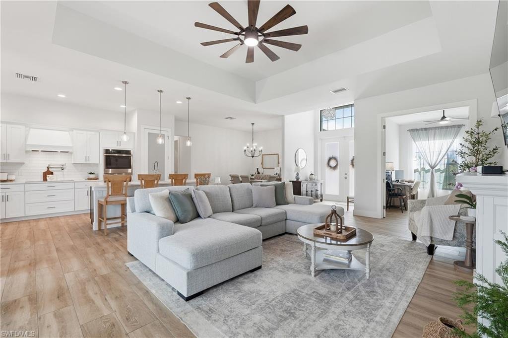 Casa en Cabo Coral, Florida, Estados Unidos 4 - 18743999