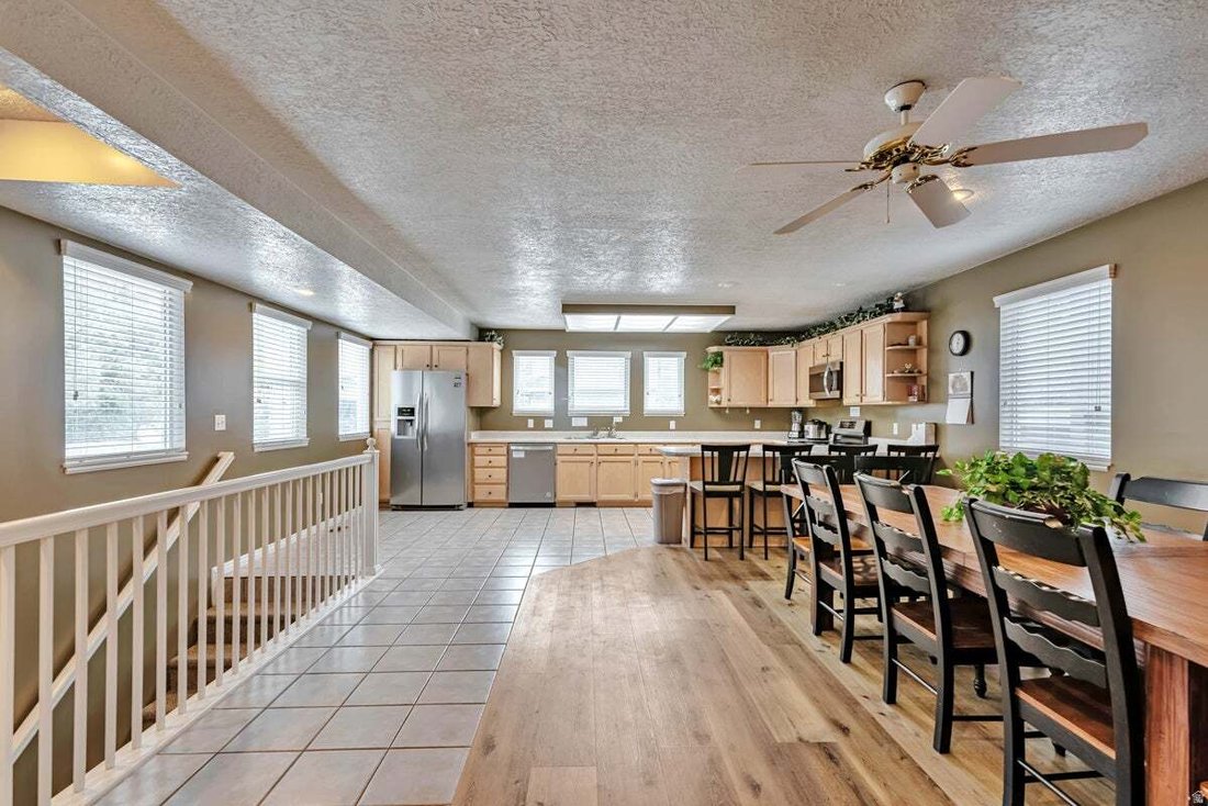 Maison de ville à Cottonwood Heights, Utah, États-Unis 1 - 18740360