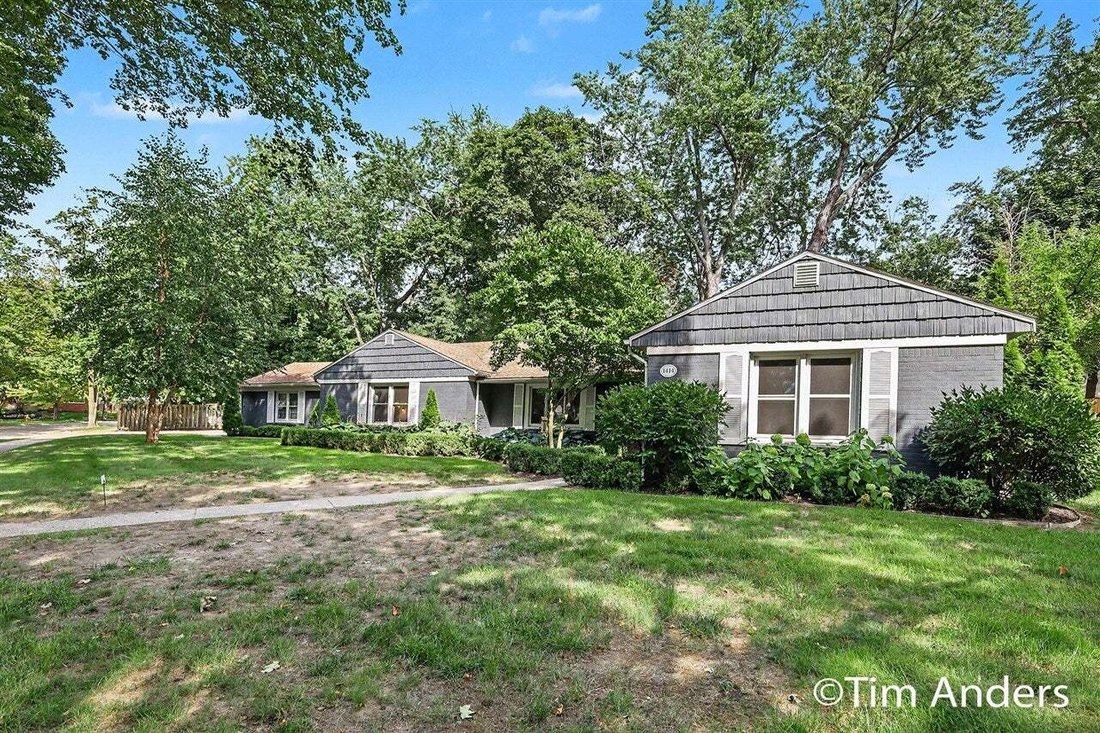 Casa en East Grand Rapids, Míchigan, Estados Unidos 2 - 18740471