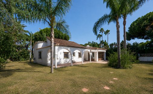 Villa in Elviria-Cabopino, Marbella, Spain 1