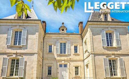 Maison à Flogny-la-Chapelle, Bourgogne-Franche-Comté, France 1
