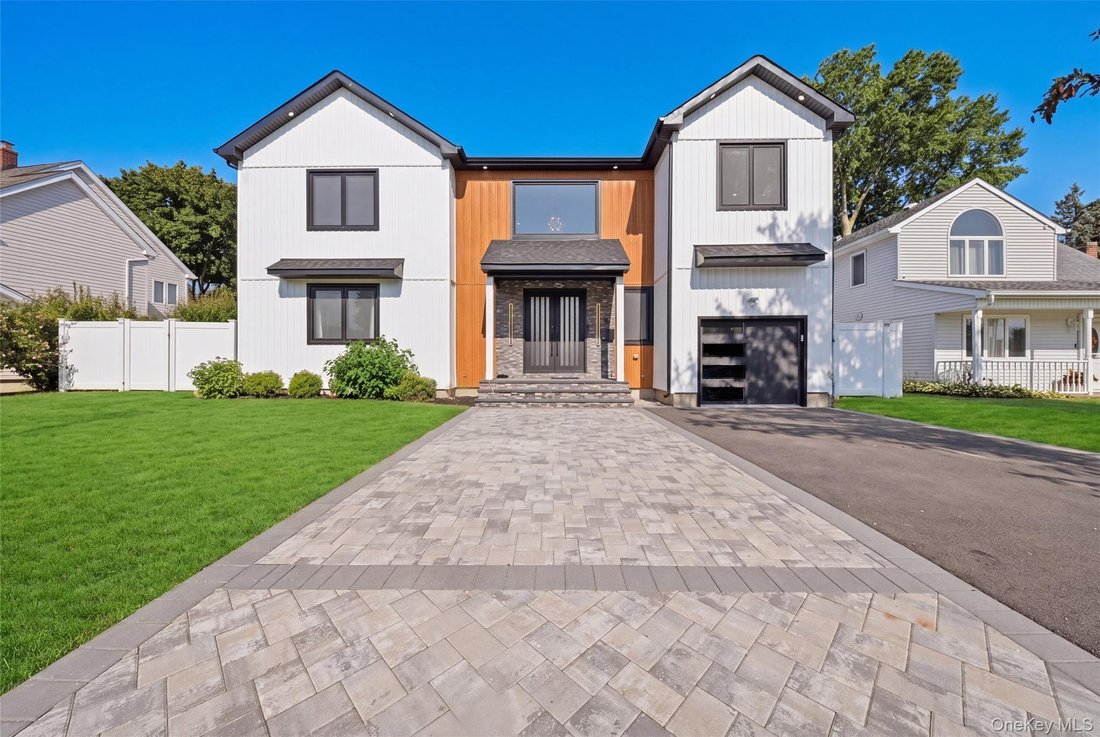 Casa a Levittown, New York, Stati Uniti 1 - 18743841
