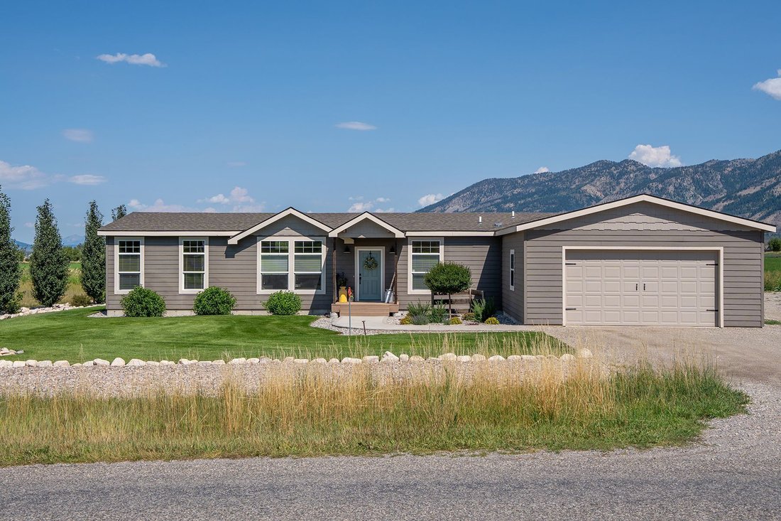 Thayne, Wyoming, United States 2 - 18746218